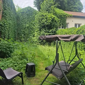 Хостел Smallfunnyworld Brussels, Saint-Josse-ten-Noode